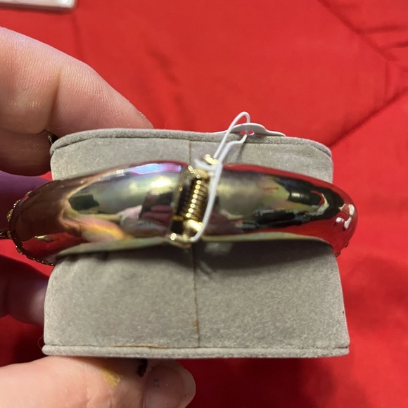 NWT Crystal Dolphin Hinged Bangle Bracelet - Picture 3 of 7